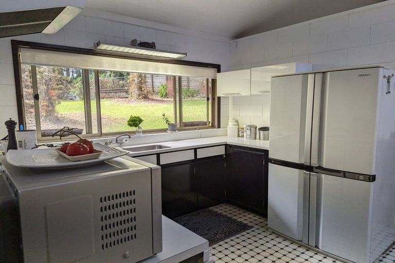 Photo of property in 118b Konini Road, Titirangi, Auckland, 0604