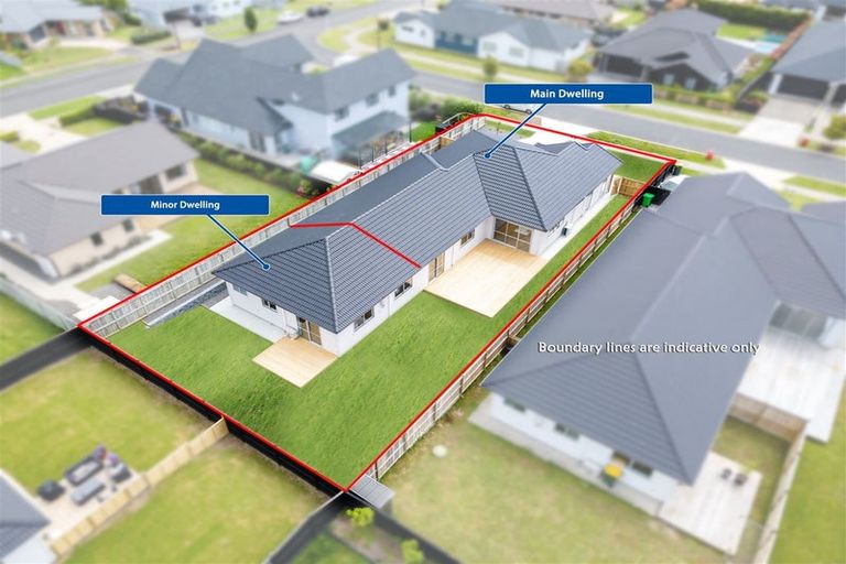 Photo of property in 15 Walter Ruddock Avenue, Kumeu, 0810