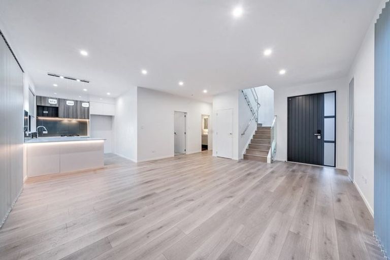 Photo of property in 81 Wickman Way, Mangere East, Auckland, 2024