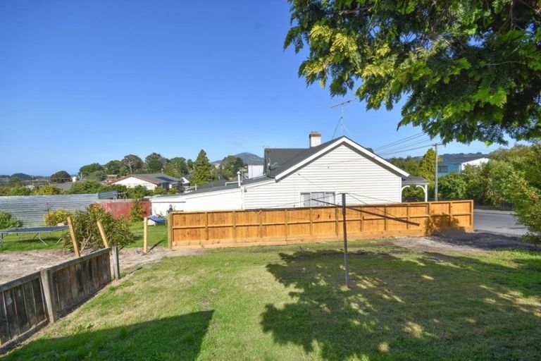 Photo of property in 12 Teignmouth Street, Abbotsford, Dunedin, 9018