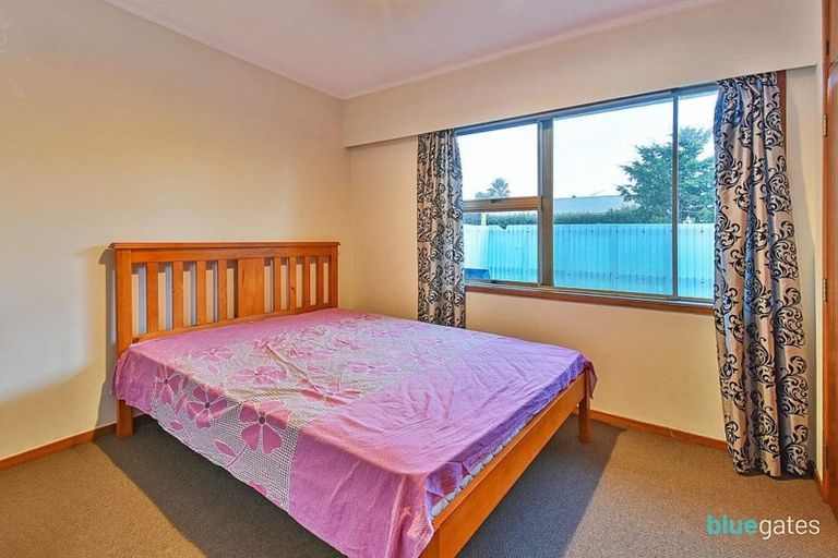 Photo of property in 2/215 Shirley Road, Papatoetoe, Auckland, 2025