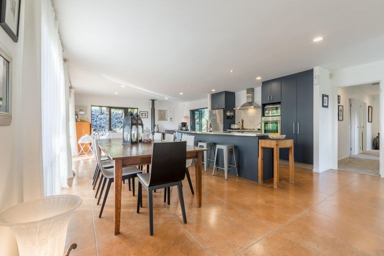 Photo of property in 211 Gills Road, Albany Heights, Auckland, 0632