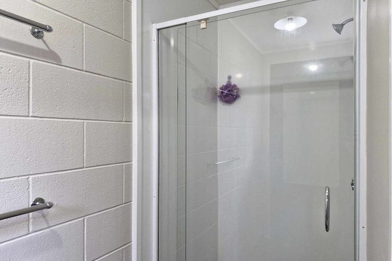 Photo of property in 253 Courtenay Street, Strandon, New Plymouth, 4312