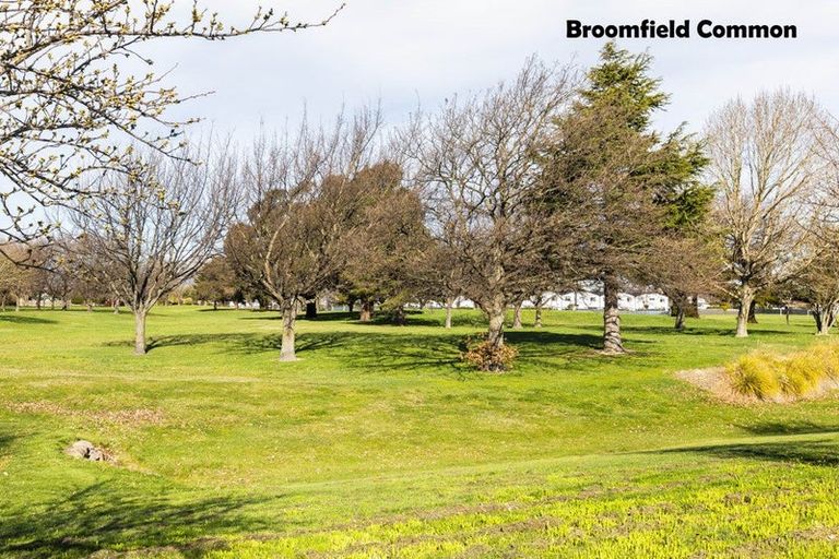 Photo of property in 14 Venerable Terrace, Yaldhurst, Christchurch, 8042