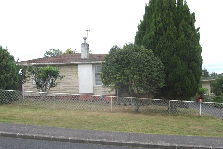Photo of property in 8 Windy Ridge Road, Glenfield, Auckland, 0629