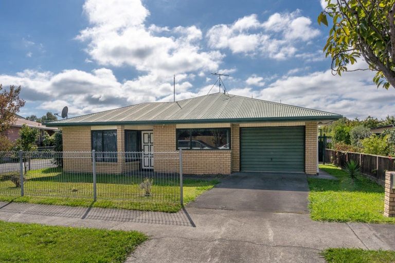 Photo of property in 1/86 Mclauchlan Street, Springlands, Blenheim, 7201