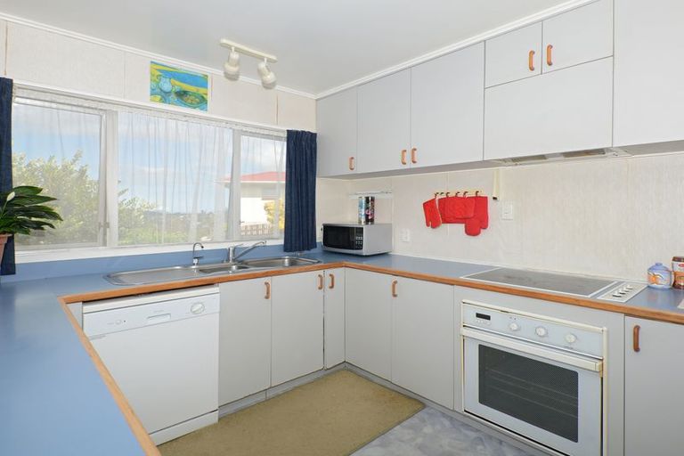 Photo of property in 13 Paratai Crescent, Woodhill, Whangarei, 0110