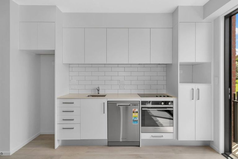 Photo of property in 104/2 Ko Street, Northcote, Auckland, 0627