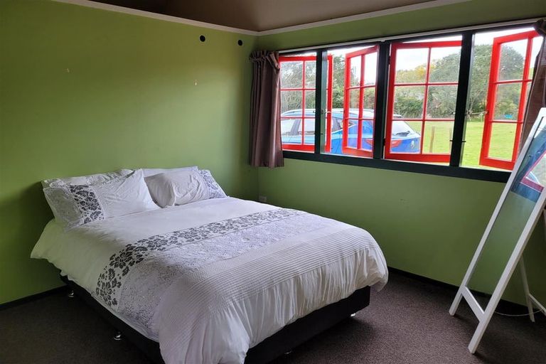 Photo of property in 1465 Clevedon Kawakawa Road, Kawakawa Bay, Papakura, 2585