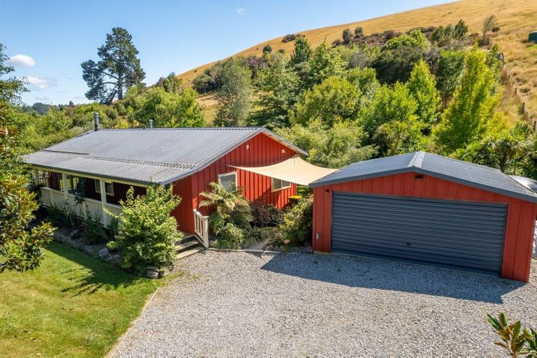 Photo of property in 25 Totara View Road, Wakefield, 7095