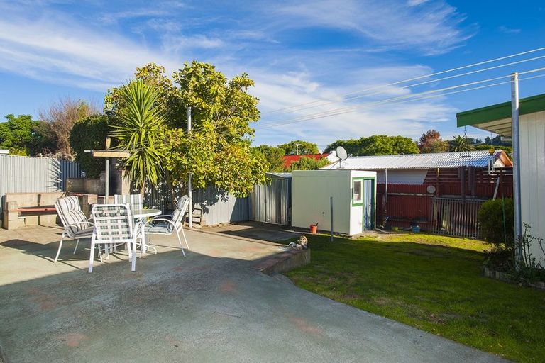 Photo of property in 115 De Lautour Road, Inner Kaiti, Gisborne, 4010