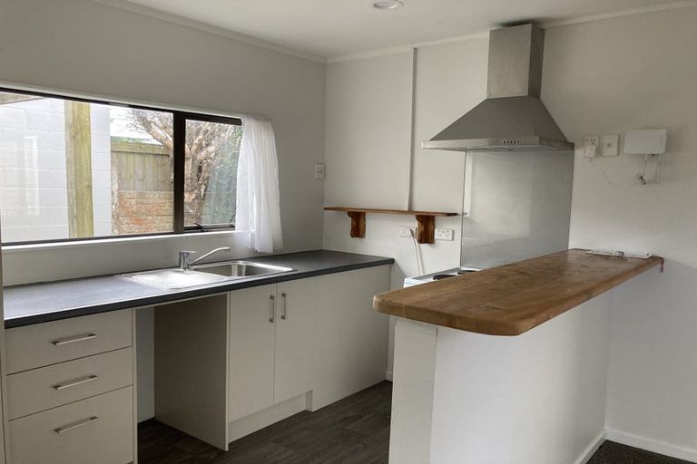 Photo of property in 32 Glamis Avenue, Strathmore Park, Wellington, 6022