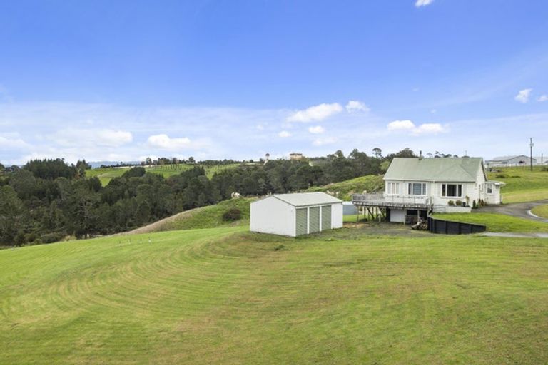 Photo of property in 733b Ridge Road, Riverhead, 0793