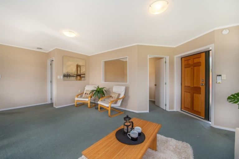 Photo of property in 17 Mews Place, Forest Lake, Hamilton, 3200