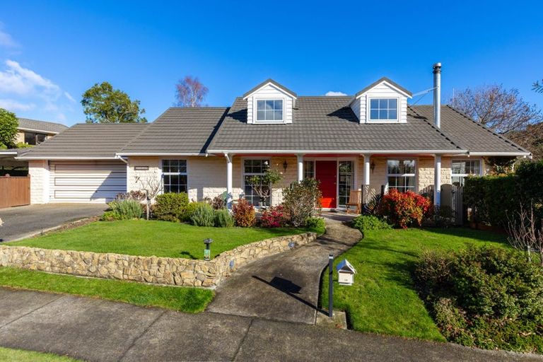 Photo of property in 16 Huia Street, Waikawa, Picton, 7220