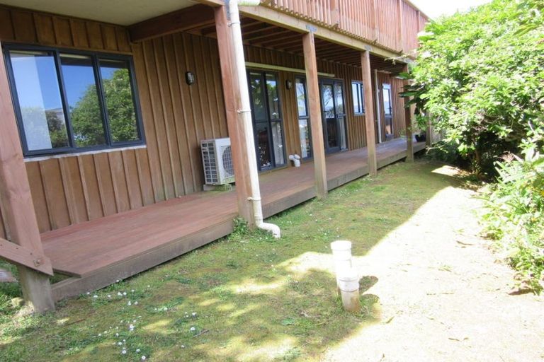 Photo of property in 33a Whaui Street, Brooklyn, Wellington, 6021