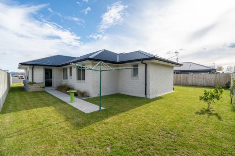 Photo of property in 6 Huka Heights Drive, Rangatira Park, Taupo, 3330
