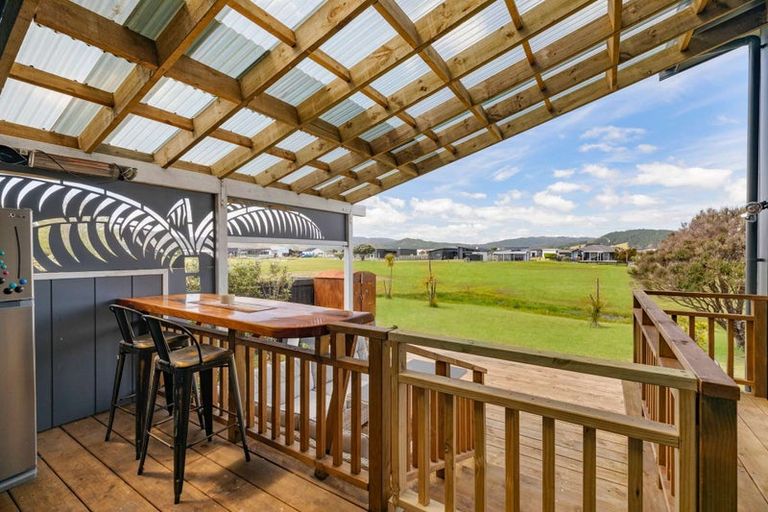 Photo of property in 126 The Fairway, Matarangi, Whitianga, 3592