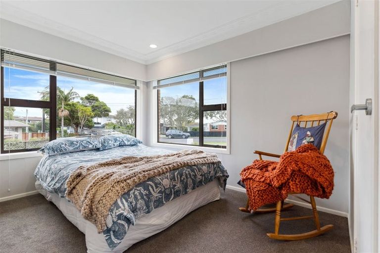 Photo of property in 37 Toroa Street, Torbay, Auckland, 0630