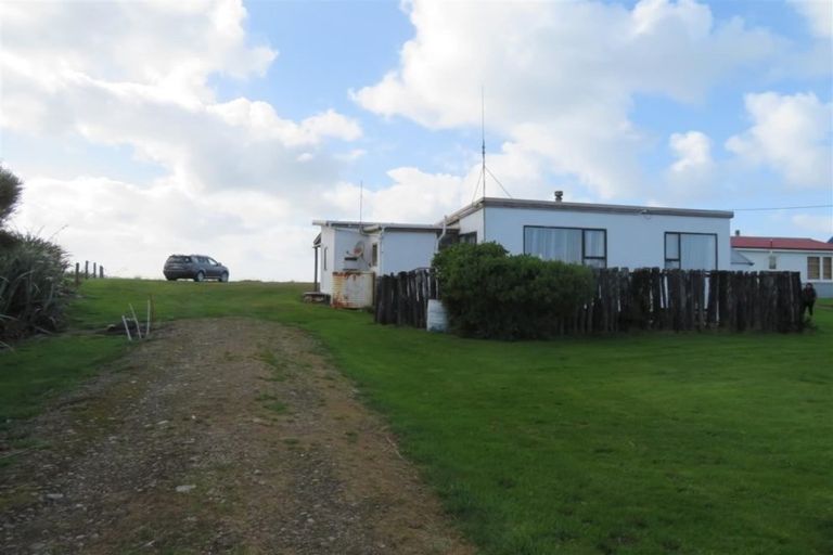Photo of property in 493 Waikawa-curio Bay Road, Curio Bay, Tokanui, 9884