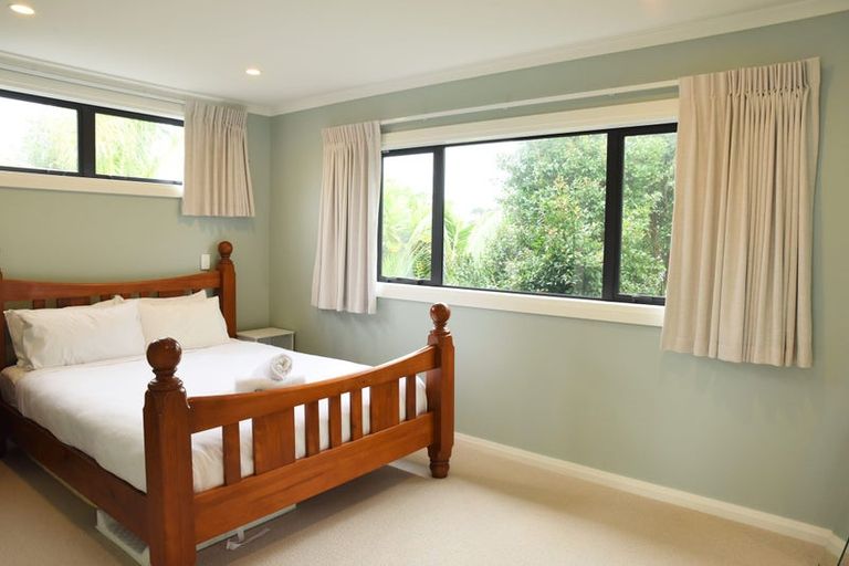 Photo of property in 171a Beach Haven Road, Beach Haven, Auckland, 0626