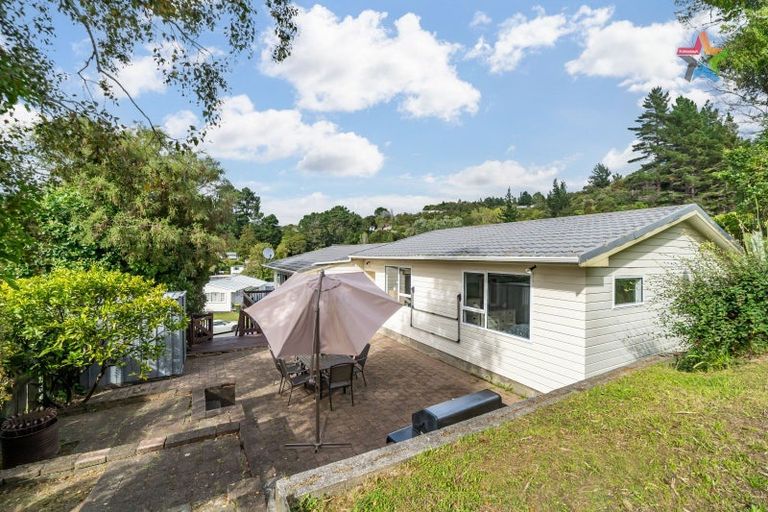 Photo of property in 12 Waipuna Grove, Stokes Valley, Lower Hutt, 5019