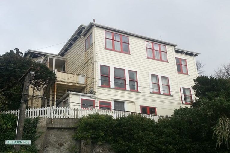 Photo of property in 88 Kelburn Parade, Kelburn, Wellington, 6012