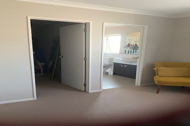 Photo of property in 6 Karson Place, Flat Bush, Auckland, 2016