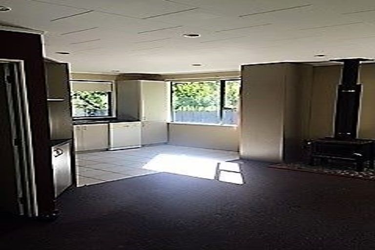 Photo of property in 31 Renown Road, Raumati South, Paraparaumu, 5032