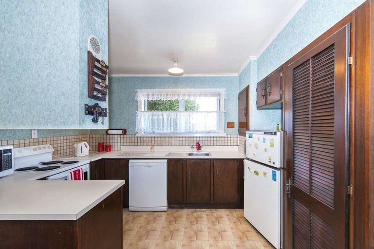 Photo of property in 16 Thompson Terrace, Manurewa, Auckland, 2102