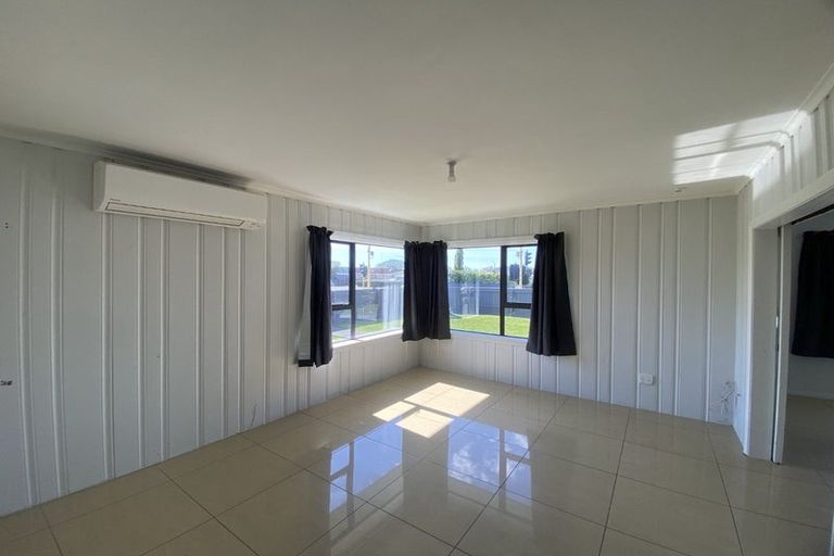 Photo of property in 293 Kennedy Road, Onekawa, Napier, 4110