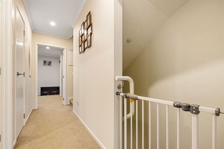 Photo of property in 95 Hobsonville Road, Hobsonville, Auckland, 0616