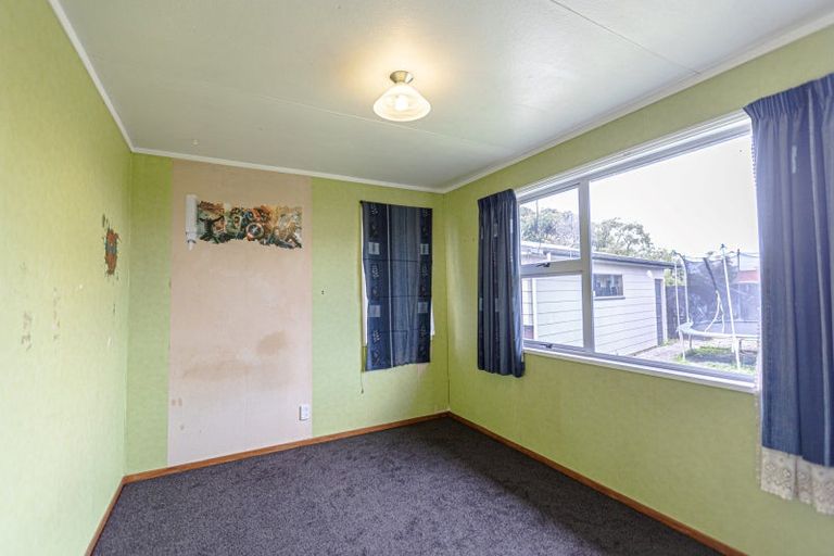 Photo of property in 17 John F Kennedy Drive, Milson, Palmerston North, 4414