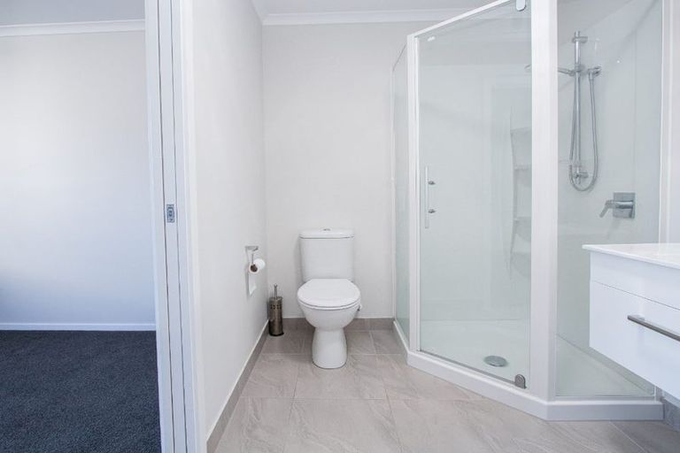 Photo of property in 2/354 Peachgrove Road, Hamilton