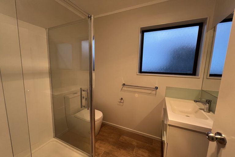 Photo of property in 19a Marewa Street, Te Atatu South, Auckland, 0610