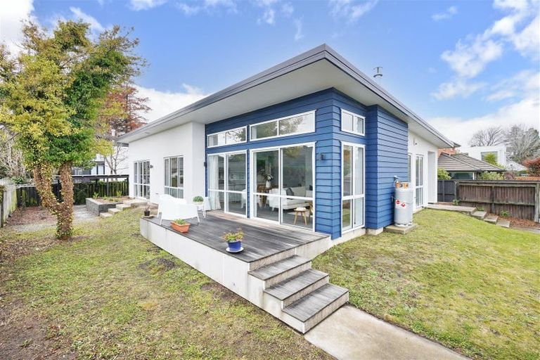 Photo of property in 1/16 Strowan Road, Strowan, Christchurch, 8052