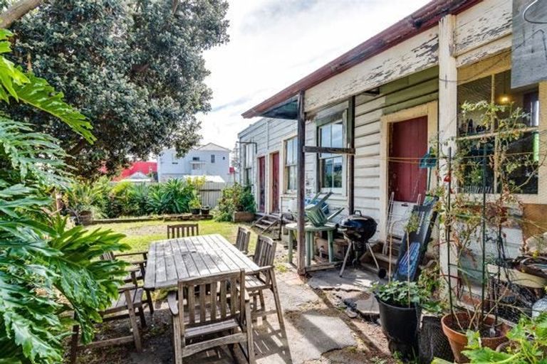 Photo of property in 68 Munroe Street, Napier South, Napier, 4110