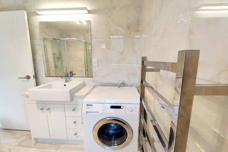 Photo of property in 56 Harrowglen Drive, Northcross, Auckland, 0630