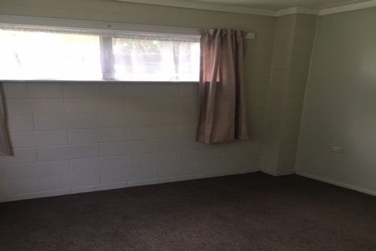 Photo of property in 15 Glencourt Place, Glenfield, Auckland, 0629