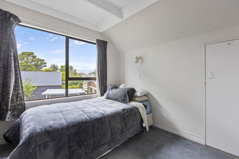 Photo of property in 296b Mangorei Road, Merrilands, New Plymouth, 4312