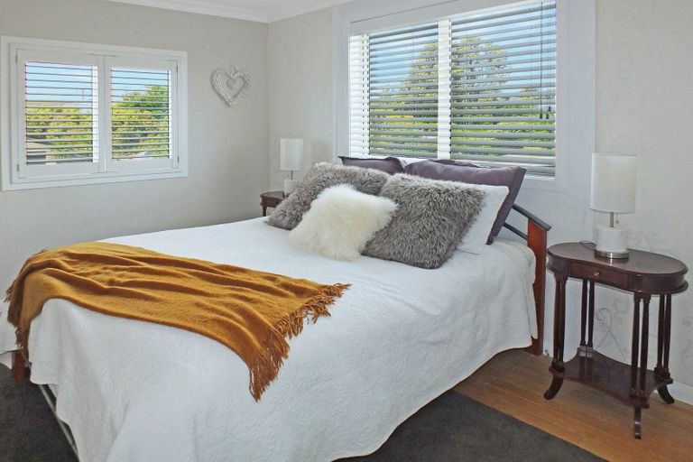 Photo of property in 35 Nash Parade, Foxton Beach, Foxton, 4815