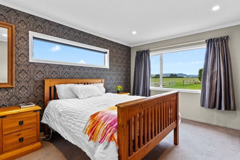 Photo of property in 99 Centre Bush Otapiri Road, Centre Bush, Winton, 9782