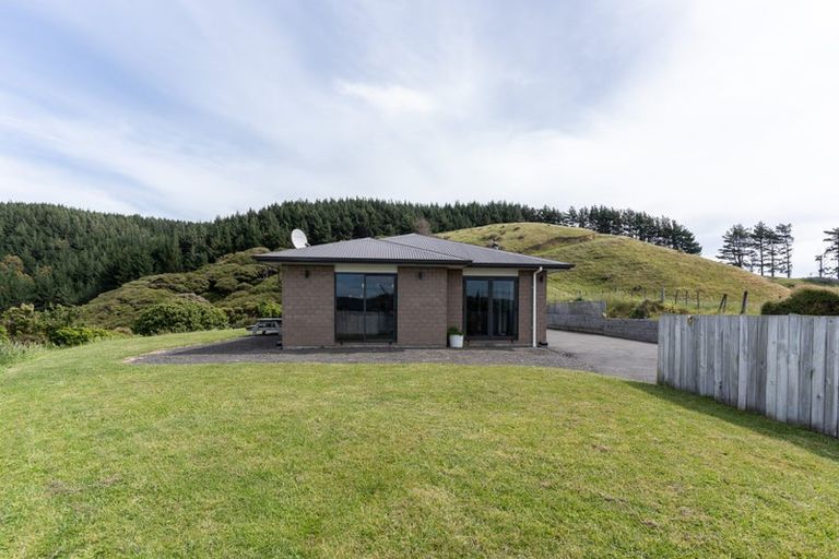 Photo of property in 759 Takarau Gorge Road, Makara, Wellington, 6972