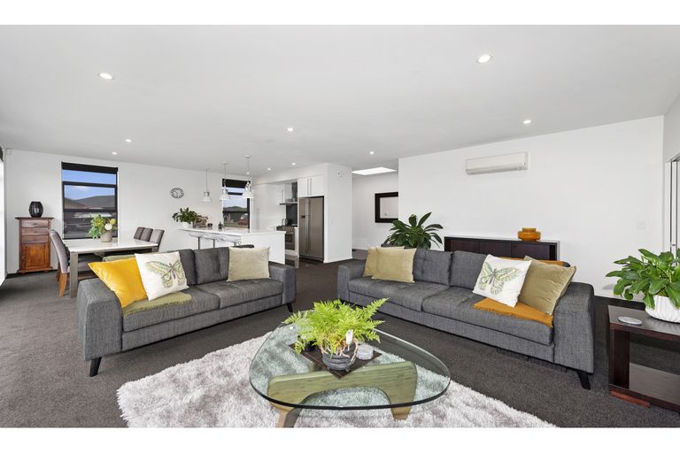 Photo of property in 5 Constance Place, Aidanfield, Christchurch, 8025