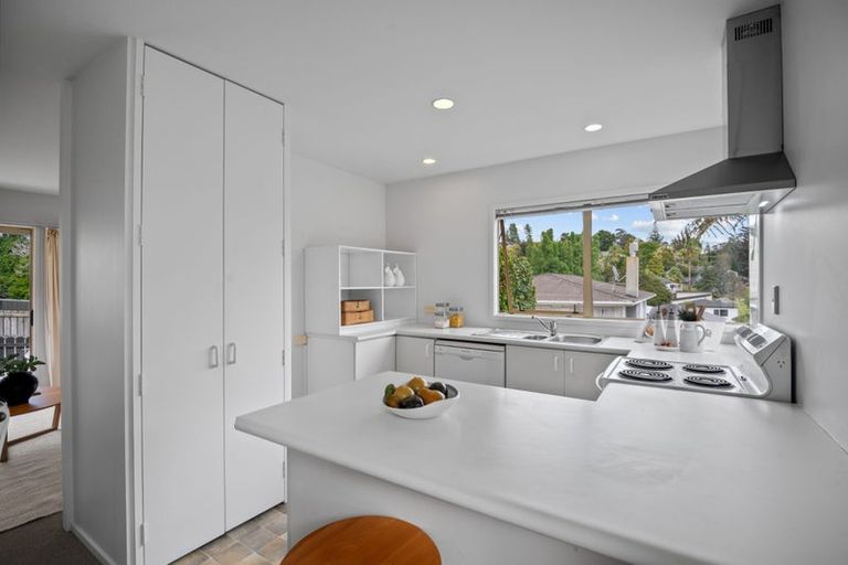 Photo of property in 1/14 Elliott Avenue, Bayview, Auckland, 0629