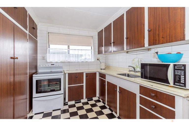 Photo of property in 5-5a Rugby Street, Waimate, 7924