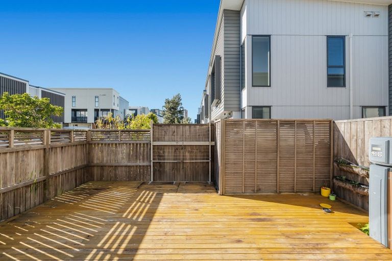 Photo of property in 60 Mapou Road, Hobsonville, Auckland, 0616