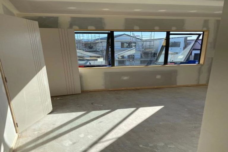 Photo of property in 6 Kairakau Street, Takanini, 2110