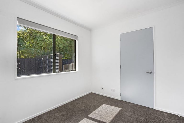 Photo of property in 10a Ronald George Place, Parklands, Christchurch, 8083