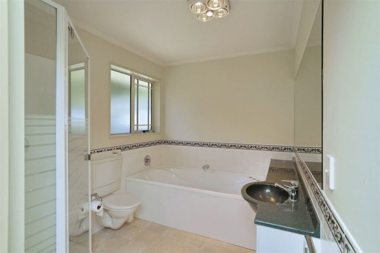 Photo of property in 15 Basil Place, Mount Pleasant, Christchurch, 8081